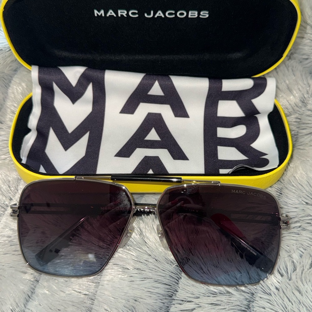 Marc Jacobs Black Sunglasses